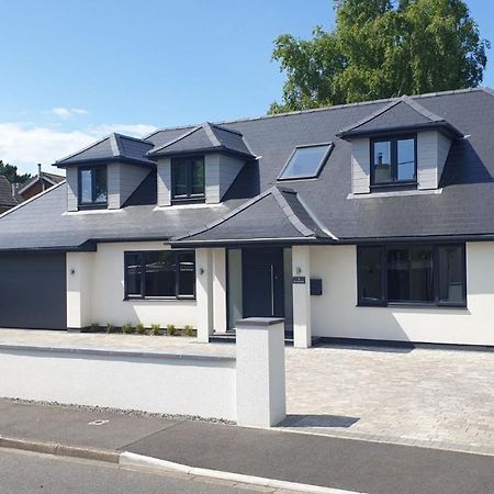 Large Modern Self Contained Apartment In Lymington Eksteriør bilde