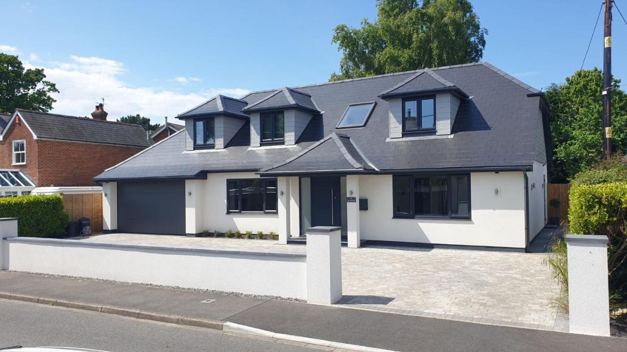 Large Modern Self Contained Apartment In Lymington Eksteriør bilde
